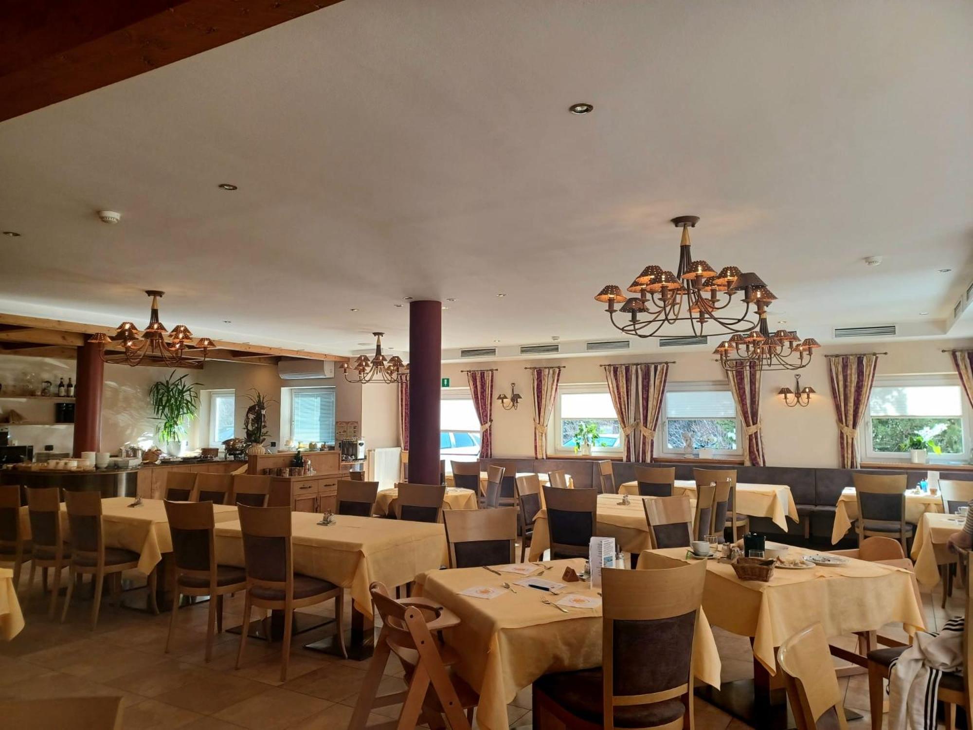 Hotel Alpin Colle Isarco Eksteriør billede